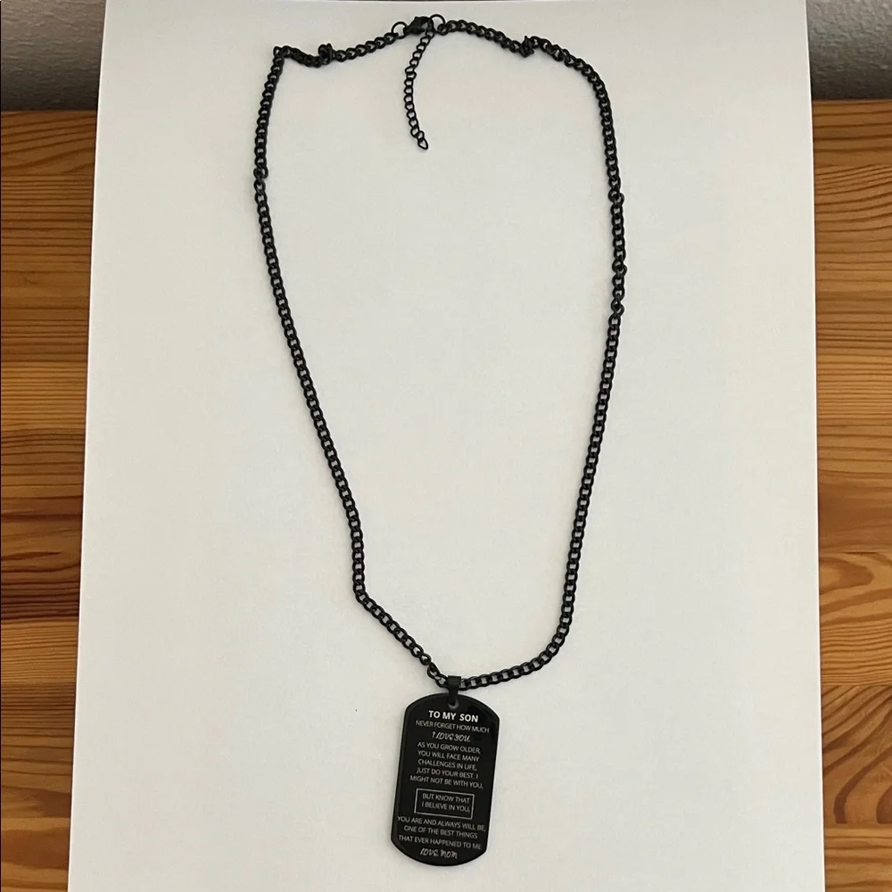 BLACK ENGRAVED “SON” DOG TAG NECKLACE
BRAND NEW IN BOX
💎GREAT HOLIDAY GIFT💎 - Picture 2 of 8